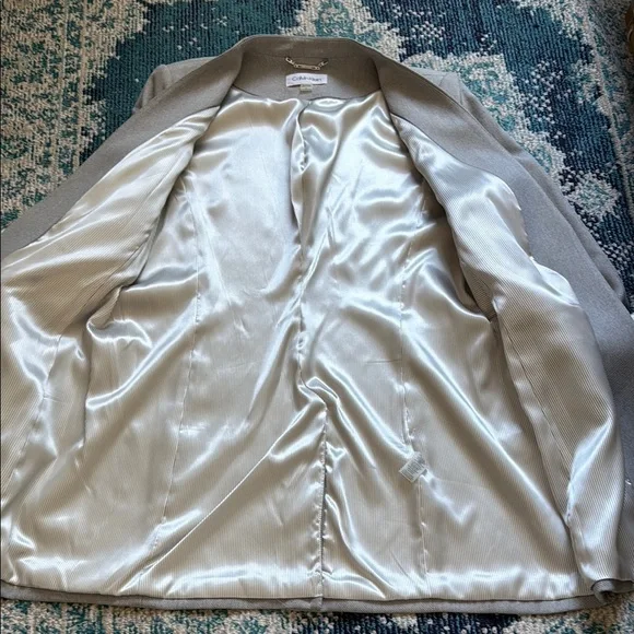 Calvin Klein Gray Blazer with Notched Lapel and Long-Line Silhouette - Picture 4 of 5